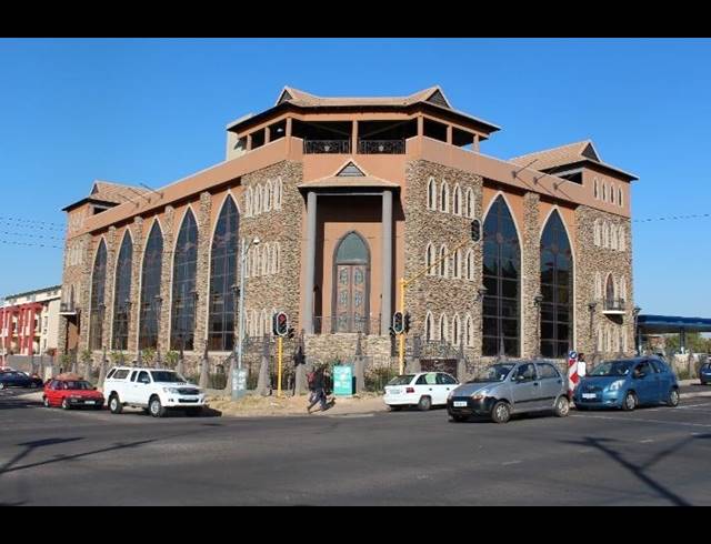 BUSINESS FOR SALE IN HATFIELD